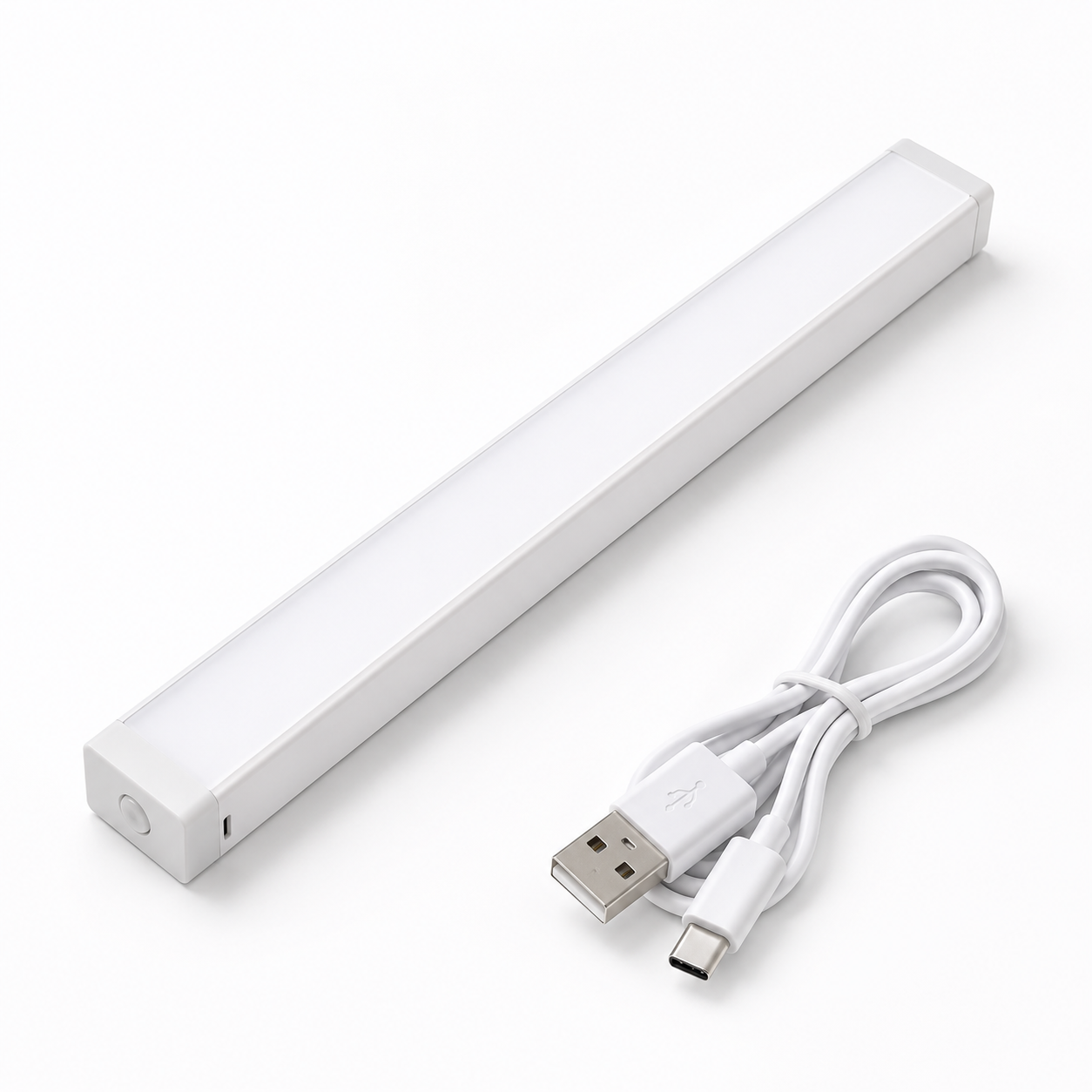 barre LED flat lay fond blanc câble USB inclus